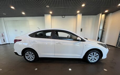 Hyundai Solaris II рестайлинг, 2022 год, 1 479 000 рублей, 2 фотография