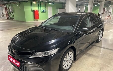 Toyota Camry, 2019 год, 2 800 000 рублей, 1 фотография
