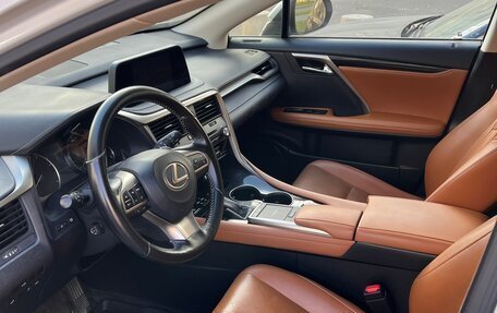 Lexus RX IV рестайлинг, 2019 год, 4 350 000 рублей, 13 фотография