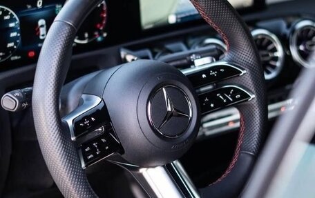 Mercedes-Benz A-Класс, 2022 год, 2 300 000 рублей, 7 фотография
