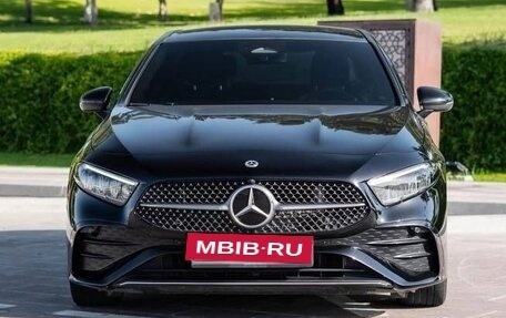 Mercedes-Benz A-Класс, 2022 год, 2 300 000 рублей, 2 фотография