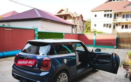 MINI Hatch, 2017 год, 1 760 000 рублей, 3 фотография