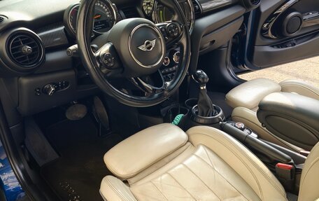 MINI Hatch, 2017 год, 1 760 000 рублей, 15 фотография
