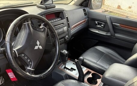 Mitsubishi Pajero IV рестайлинг 2, 2007 год, 575 000 рублей, 6 фотография