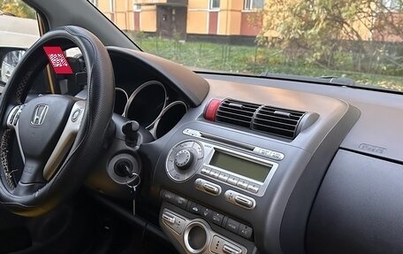 Honda Jazz II рестайлинг, 2008 год, 430 000 рублей, 27 фотография