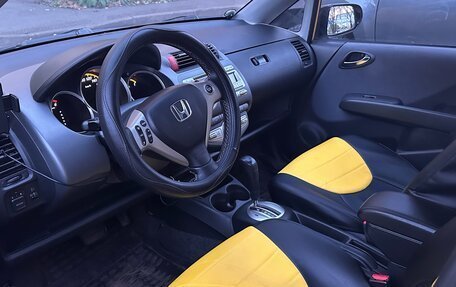 Honda Jazz II рестайлинг, 2008 год, 430 000 рублей, 36 фотография