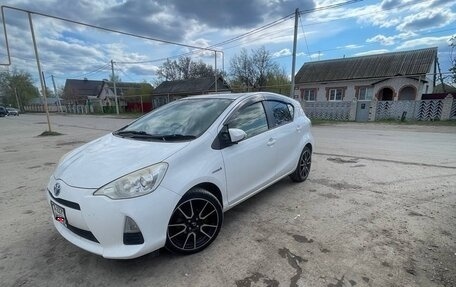Toyota Aqua I, 2014 год, 720 000 рублей, 1 фотография