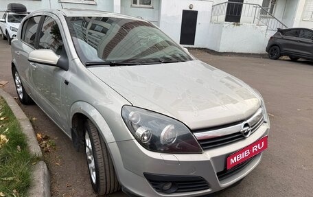 Opel Astra H, 2006 год, 600 000 рублей, 1 фотография