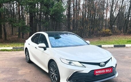 Toyota Camry, 2023 год, 3 740 000 рублей, 3 фотография