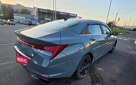 Hyundai Elantra, 2022 год, 2 350 000 рублей, 3 фотография