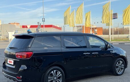 KIA Carnival III, 2020 год, 2 680 000 рублей, 10 фотография
