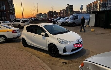 Toyota Aqua I, 2014 год, 720 000 рублей, 2 фотография