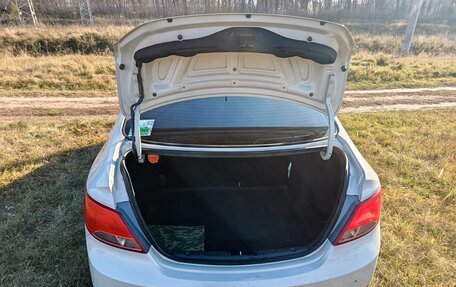 Hyundai Solaris II рестайлинг, 2014 год, 980 000 рублей, 5 фотография