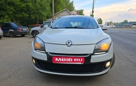 Renault Megane III рестайлинг, 2013 год, 600 000 рублей, 2 фотография