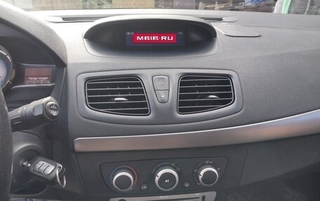 Renault Megane III рестайлинг, 2013 год, 600 000 рублей, 11 фотография