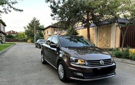 Volkswagen Polo VI (EU Market), 2018 год, 1 045 000 рублей, 1 фотография
