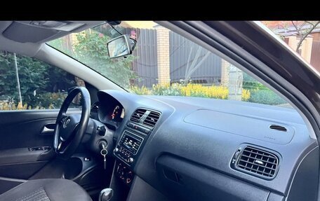 Volkswagen Polo VI (EU Market), 2018 год, 1 045 000 рублей, 6 фотография
