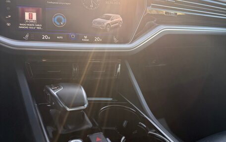 Volkswagen Touareg III, 2018 год, 4 900 000 рублей, 16 фотография