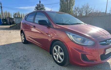Hyundai Solaris II рестайлинг, 2012 год, 490 000 рублей, 2 фотография