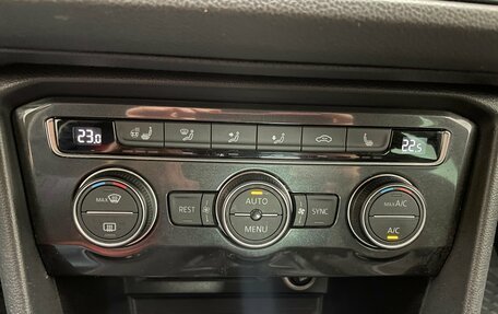 Volkswagen Tiguan II, 2017 год, 2 150 000 рублей, 21 фотография