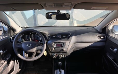 KIA Rio III рестайлинг, 2011 год, 800 000 рублей, 2 фотография
