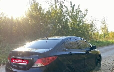 Hyundai Solaris II рестайлинг, 2011 год, 570 000 рублей, 6 фотография
