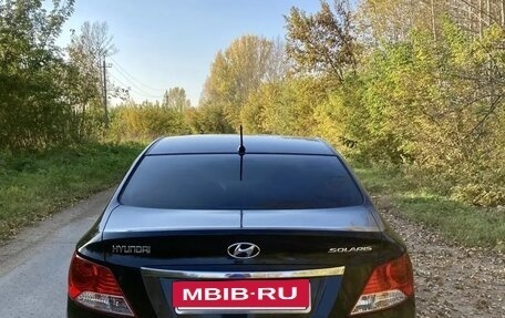 Hyundai Solaris II рестайлинг, 2011 год, 570 000 рублей, 4 фотография