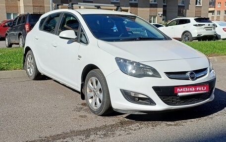 Opel Astra J, 2015 год, 650 000 рублей, 2 фотография