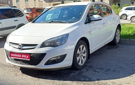 Opel Astra J, 2015 год, 650 000 рублей, 1 фотография