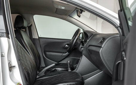 Volkswagen Polo VI (EU Market), 2011 год, 500 000 рублей, 19 фотография