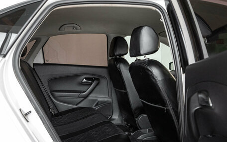 Volkswagen Polo VI (EU Market), 2011 год, 500 000 рублей, 28 фотография