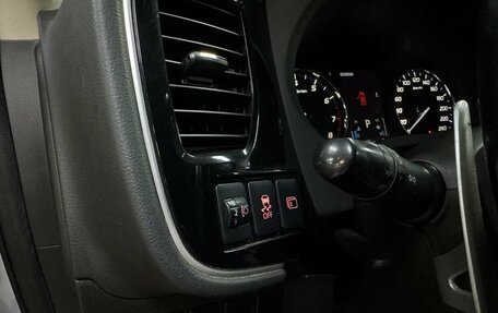 Mitsubishi Outlander III рестайлинг 3, 2012 год, 1 120 000 рублей, 11 фотография