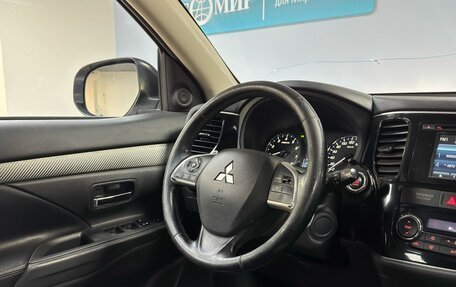 Mitsubishi Outlander III рестайлинг 3, 2012 год, 1 120 000 рублей, 16 фотография