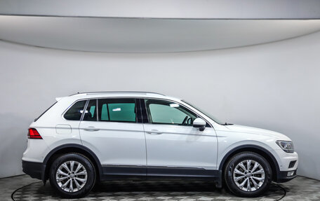 Volkswagen Tiguan II, 2017 год, 2 059 000 рублей, 4 фотография