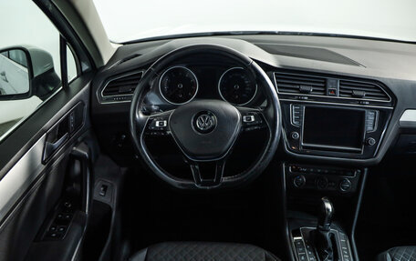 Volkswagen Tiguan II, 2017 год, 2 059 000 рублей, 11 фотография