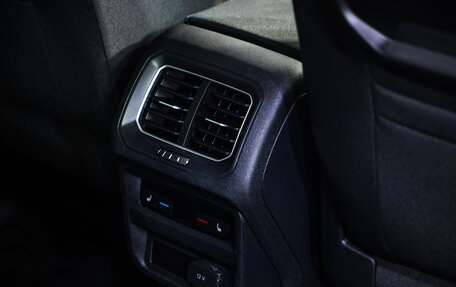 Volkswagen Tiguan II, 2017 год, 2 059 000 рублей, 22 фотография