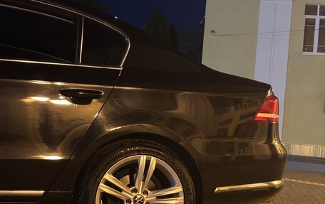 Volkswagen Passat B7, 2011 год, 920 000 рублей, 6 фотография
