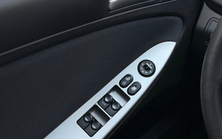 Hyundai Solaris II рестайлинг, 2015 год, 1 179 000 рублей, 6 фотография