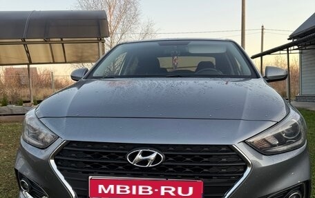 Hyundai Solaris II рестайлинг, 2019 год, 1 600 000 рублей, 1 фотография