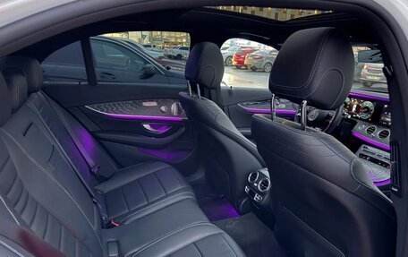 Mercedes-Benz E-Класс, 2021 год, 5 700 000 рублей, 3 фотография