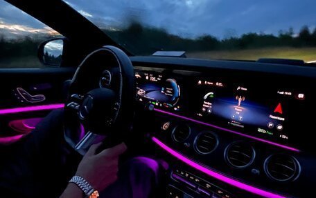 Mercedes-Benz E-Класс, 2021 год, 5 700 000 рублей, 5 фотография