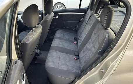 Renault Sandero I, 2011 год, 735 000 рублей, 14 фотография