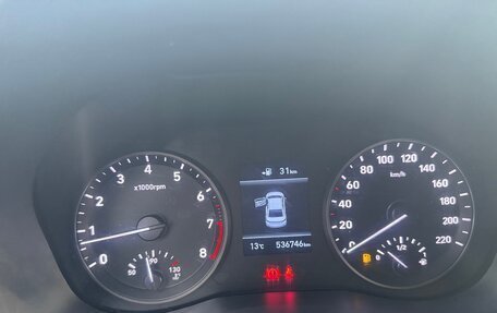 Hyundai Solaris II рестайлинг, 2017 год, 750 000 рублей, 9 фотография