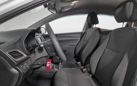 Hyundai Solaris II рестайлинг, 2020 год, 1 299 000 рублей, 13 фотография