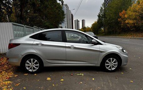 Hyundai Solaris II рестайлинг, 2011 год, 860 000 рублей, 7 фотография