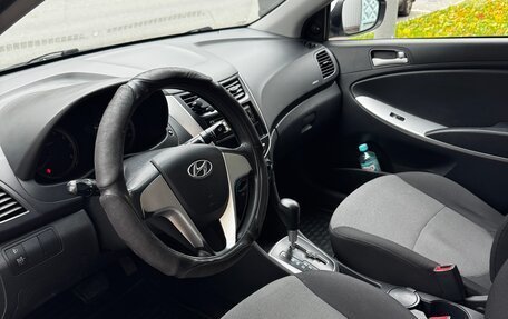 Hyundai Solaris II рестайлинг, 2011 год, 860 000 рублей, 14 фотография