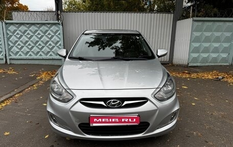 Hyundai Solaris II рестайлинг, 2011 год, 860 000 рублей, 9 фотография