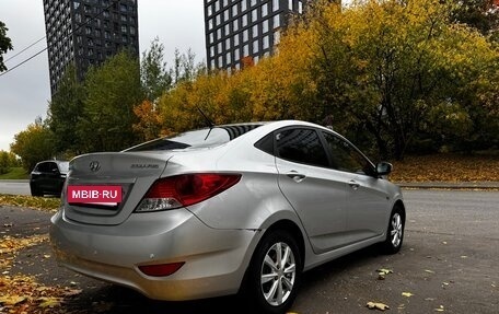 Hyundai Solaris II рестайлинг, 2011 год, 860 000 рублей, 8 фотография