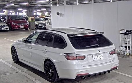 BMW 3 серия, 2017 год, 1 950 000 рублей, 23 фотография
