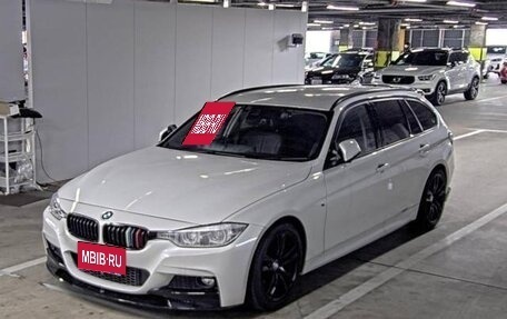 BMW 3 серия, 2017 год, 1 950 000 рублей, 22 фотография